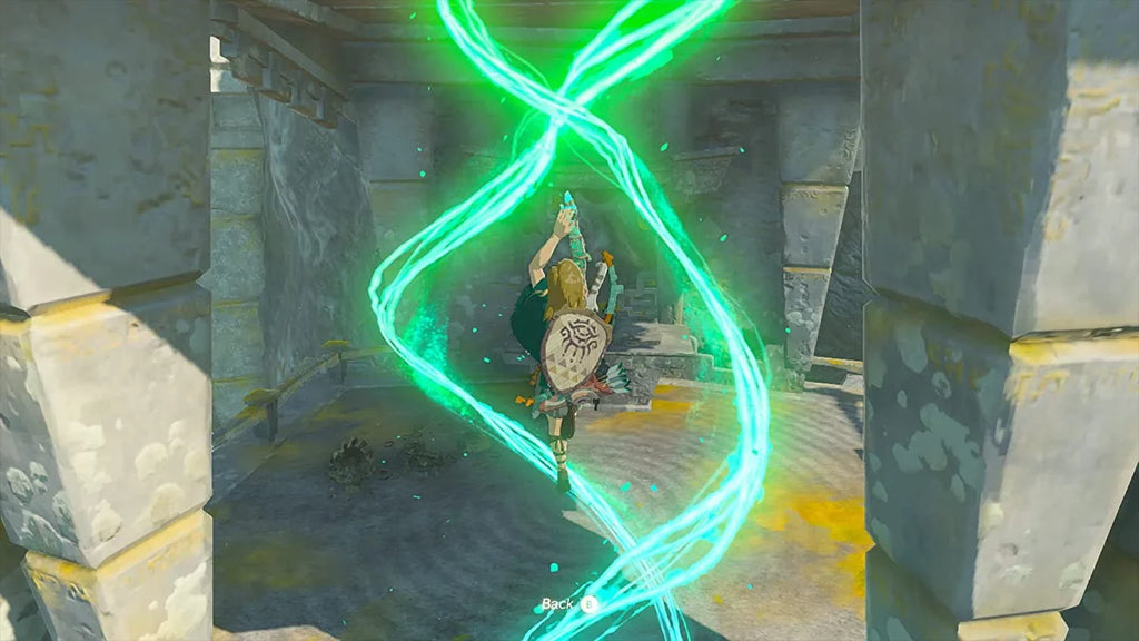 Nintendo Sizewitch OLED Ivory + Zelda Tears of the Kingdom Game