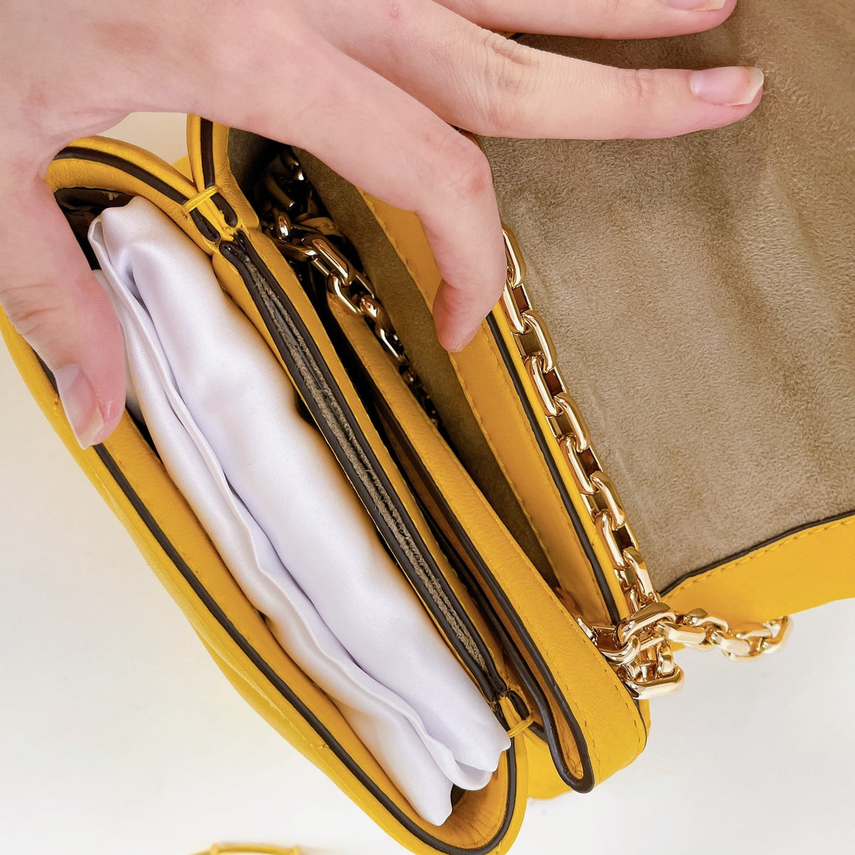 Michael Kors Cece Cece Extra Sizemall Sizeunflower Crossbody Bag